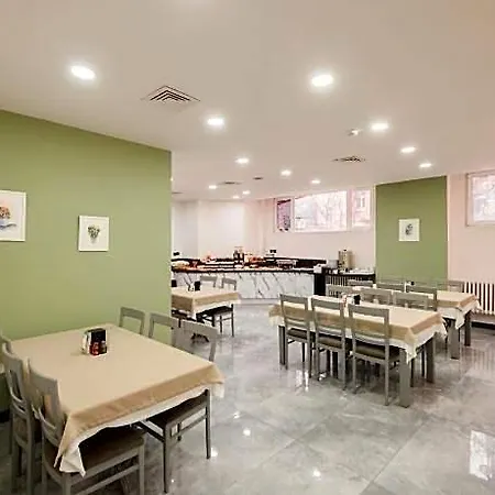 Polek Hotel 3*